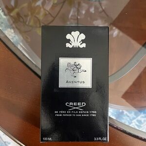 Creed Aventus Eau de Parfum Box with Black and White Design